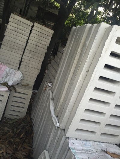 水泥雨水篦子圖片，水泥雨水篦子高清圖片，水泥雨水篦子成品圖片，水泥雨水口立篦子圖片，四孔水泥雨水篦子圖片