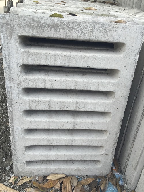 水泥雨水篦子圖片，水泥雨水篦子高清圖片，水泥雨水篦子成品圖片，水泥雨水口立篦子圖片，四孔水泥雨水篦子圖片