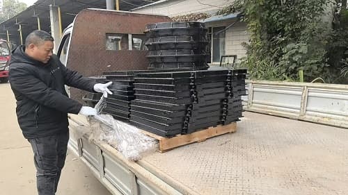 鑄鐵井蓋，井蓋承重規(guī)格，鑄鐵井蓋重量，重型井蓋，輕型井蓋，井蓋選擇