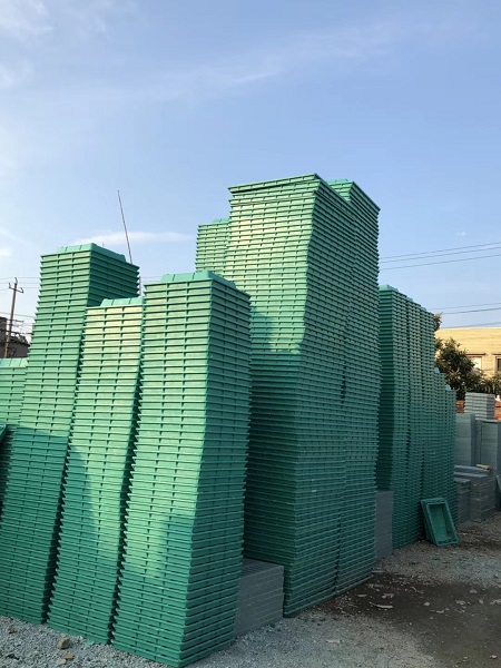 復(fù)合井蓋廠家及聯(lián)系電話，復(fù)合井蓋，復(fù)合井蓋廠家，復(fù)合井蓋廠家電話