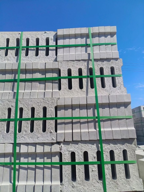 水泥井蓋模具，井蓋生產(chǎn)，模具制作，市政建設(shè)，水泥井蓋