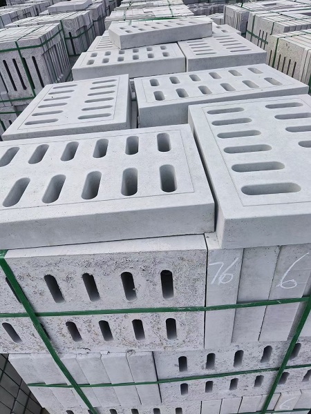 水泥井蓋重量、標(biāo)準(zhǔn)水泥井蓋、井蓋規(guī)格、井蓋選擇