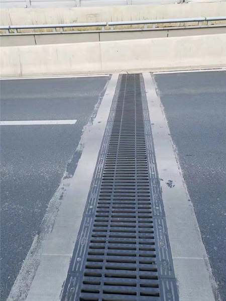 橫截溝鑄鐵篦子，橫截溝，橫截溝篦子，隧道橫截溝鑄鐵篦子