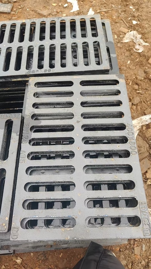 樹(shù)脂水溝蓋板生產(chǎn)廠家