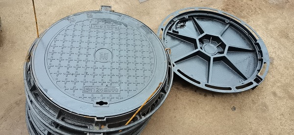 球墨鑄鐵卡簧井蓋，卡簧井蓋